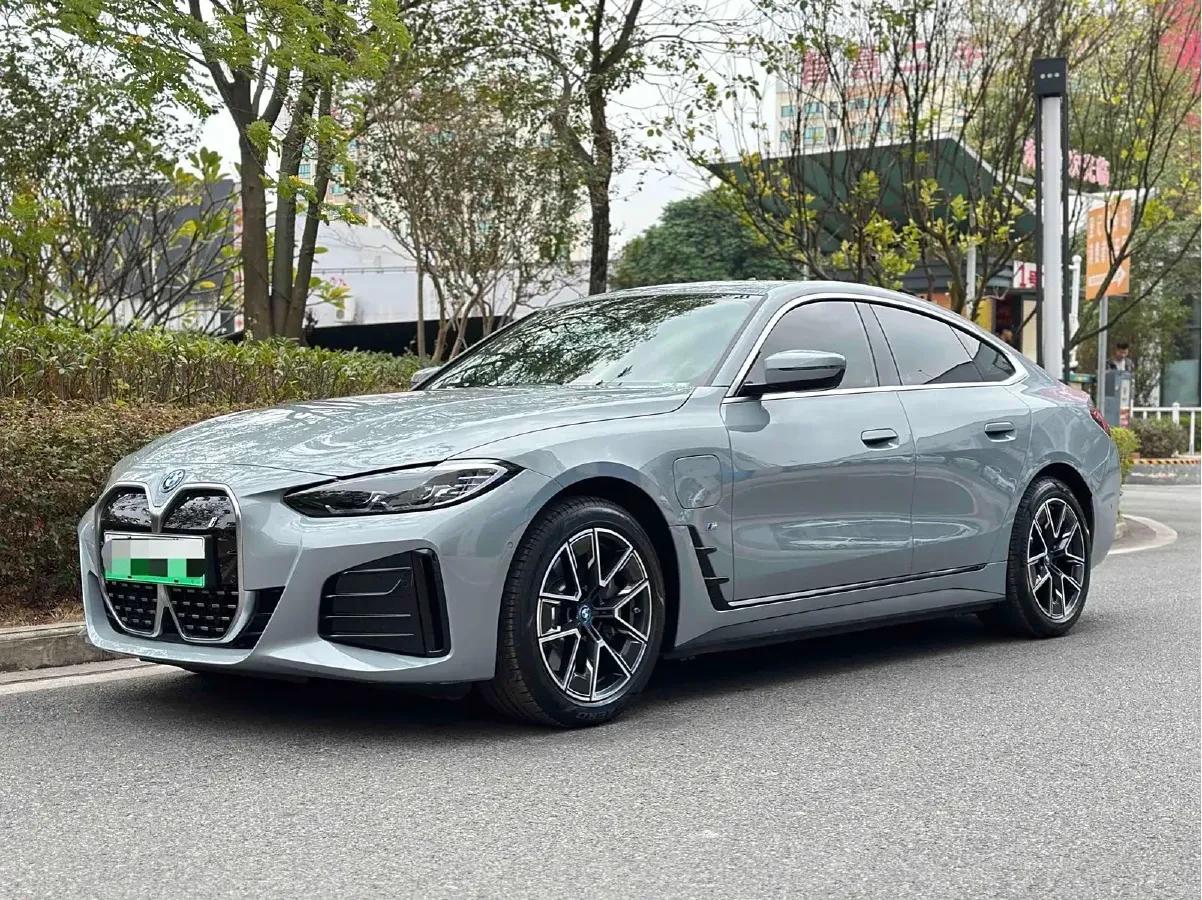 BMW i4
