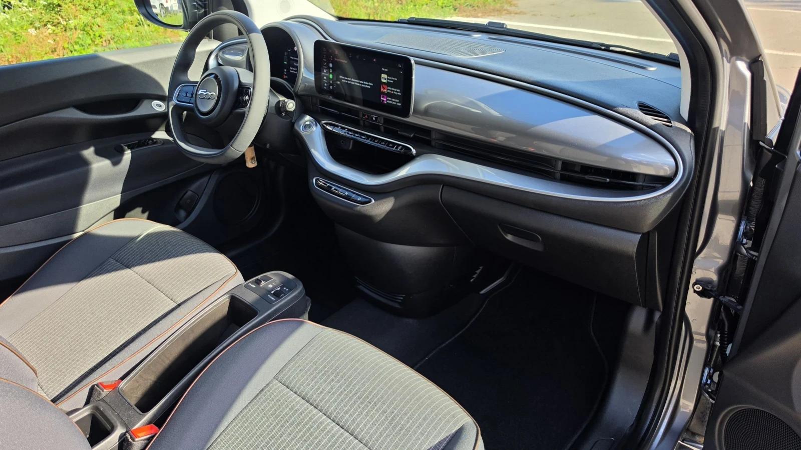 Fiat 500e 2021 thumbnail 16