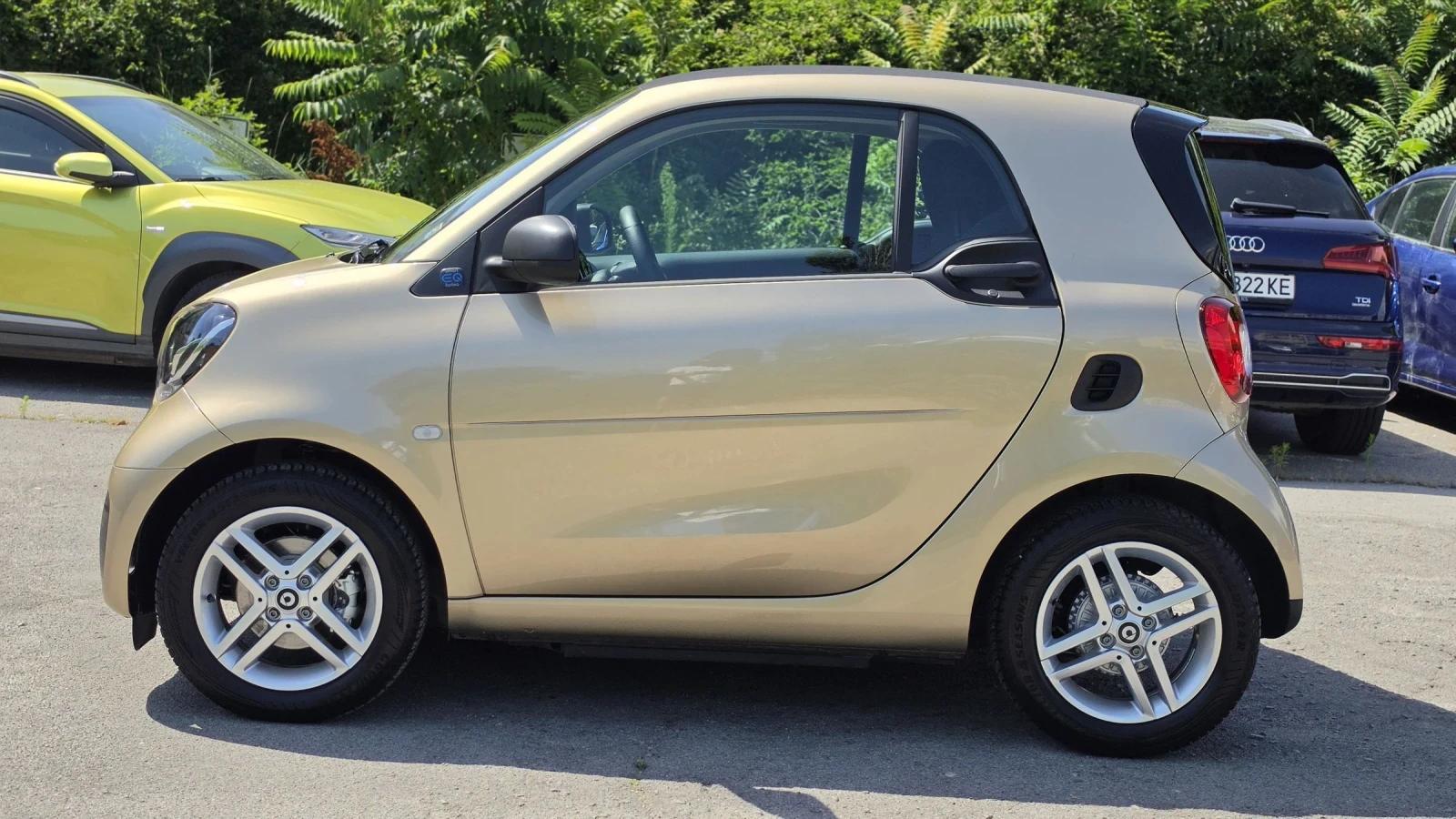 Smart EQ fortwo 2021 thumbnail 8