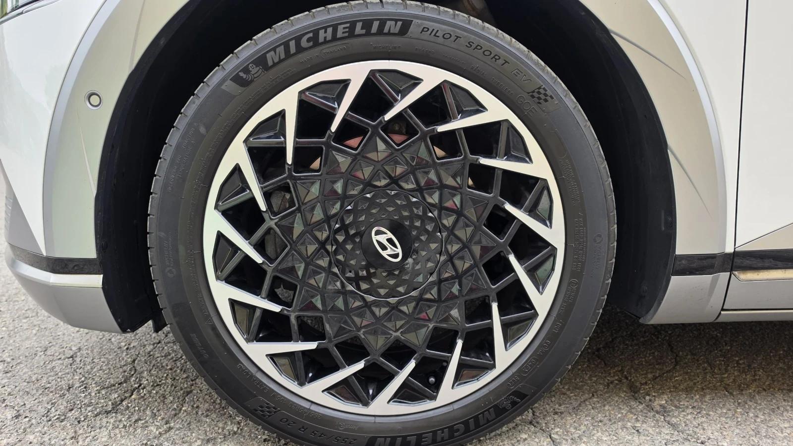 Hyundai Ioniq 5 2021 thumbnail 8
