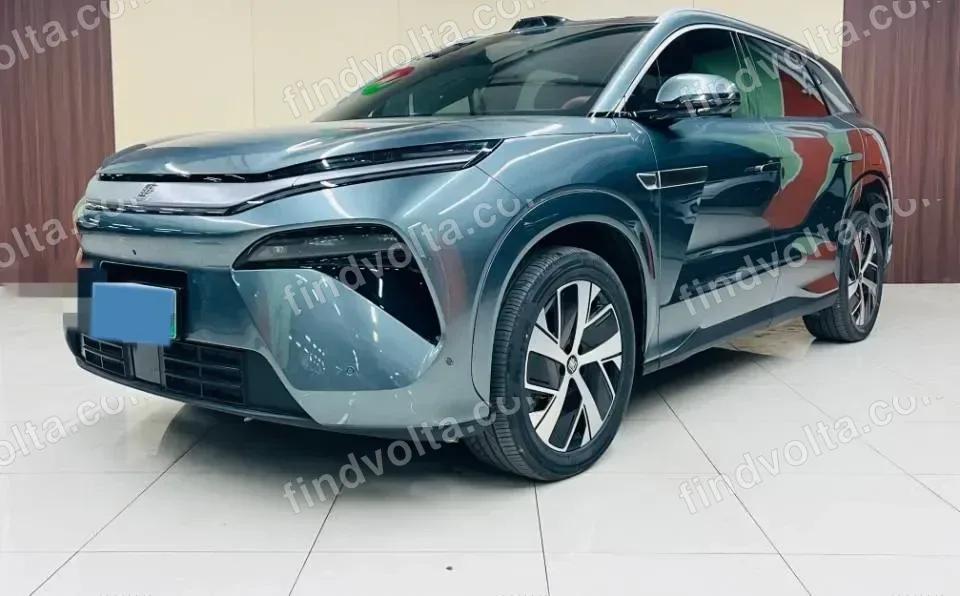 BYD Tang 2025 1